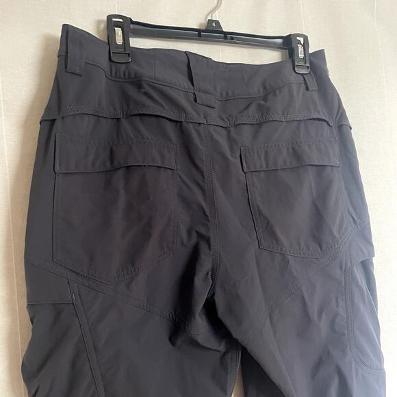 Duluth Trading Co Women's Utility Cargo Pants 10x31 Grundge - Picture 5 of 6